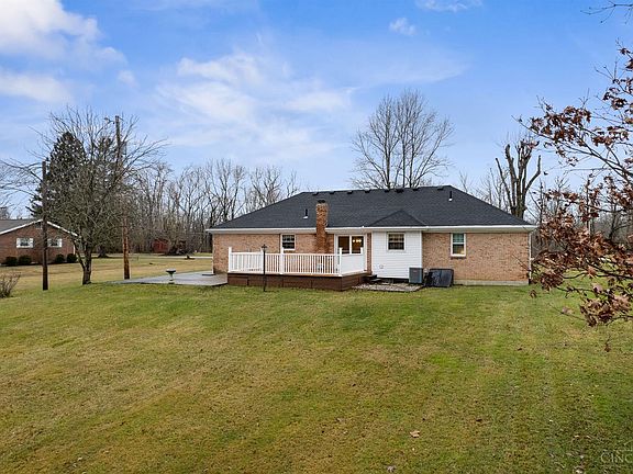 3rd image of 45 Carrington Dr