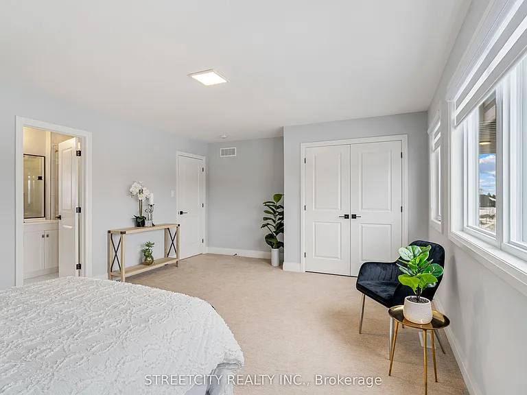75 Greene St — Photo 17