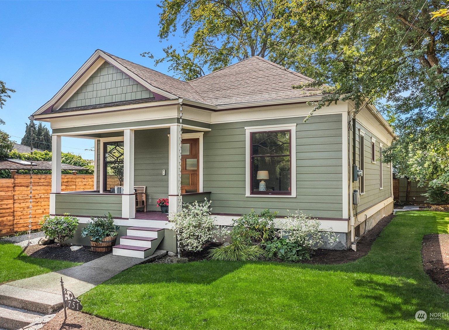 751 N 70th Street, Seattle, WA 98103 | Zillow