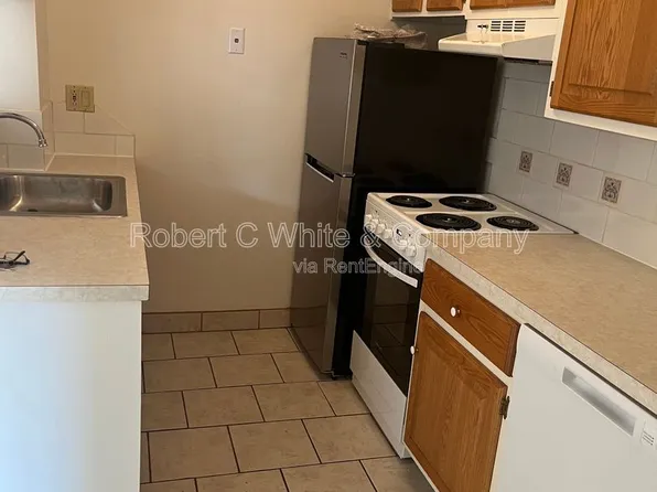 20 Prospect St APT 64, Manchester, CT 06040