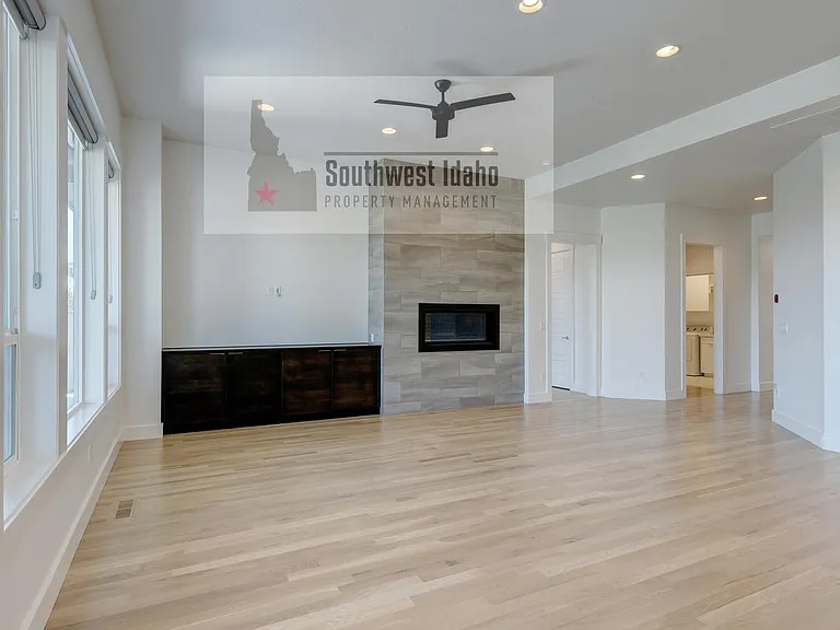 476 W Buroak Dr — Photo 13