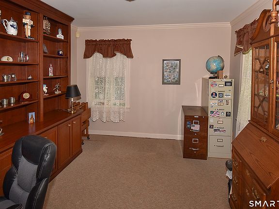 5th image of 24 Barstow Lane