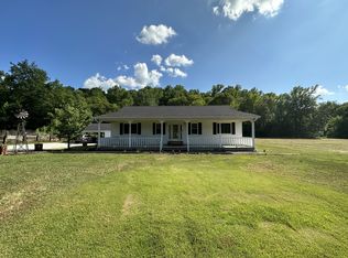 1268 S Toms Creek Rd, Linden, TN 37096
