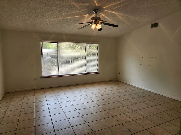 757 Musa Dr — Photo 17