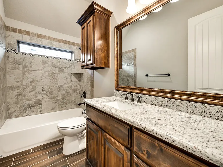 3105 Main St — Photo 15