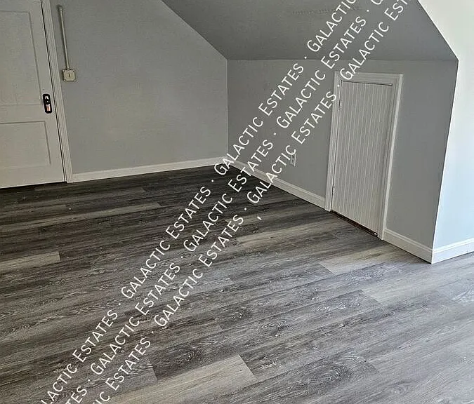 696 Hevey St #3 — Photo 7