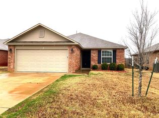 1750 Sussex St, Newcastle, OK 73065