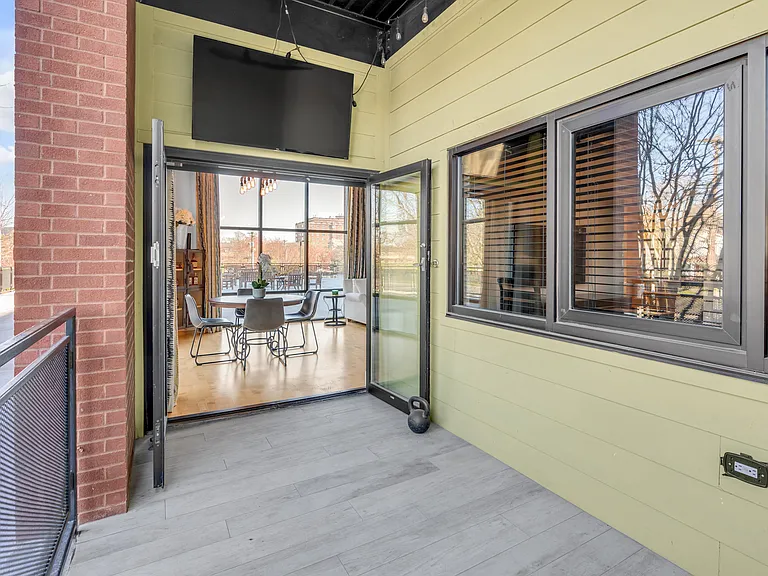 350 E Short St #209 — Photo 4