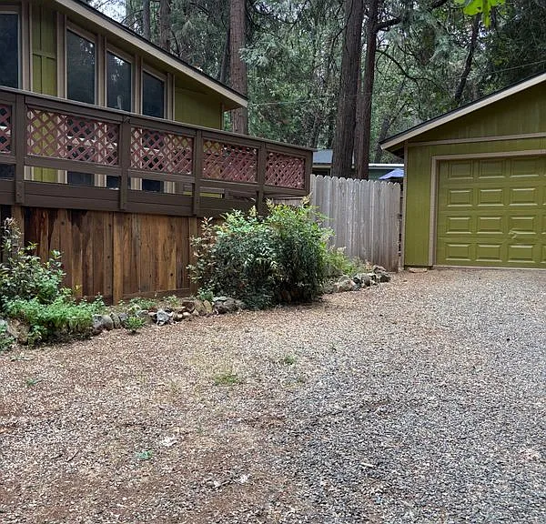 14558 Asheville Dr — Photo 2