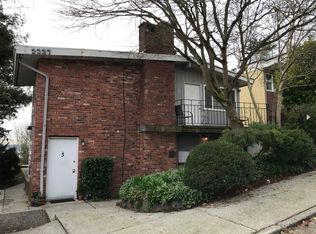 2327 W Plymouth St APT 2, Seattle, WA 98199