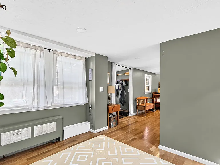 110 Broad St — Photo 12