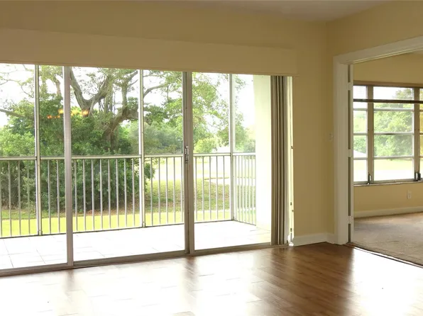 3050 N Palm Aire Drive #203, Pompano Beach, FL 33069