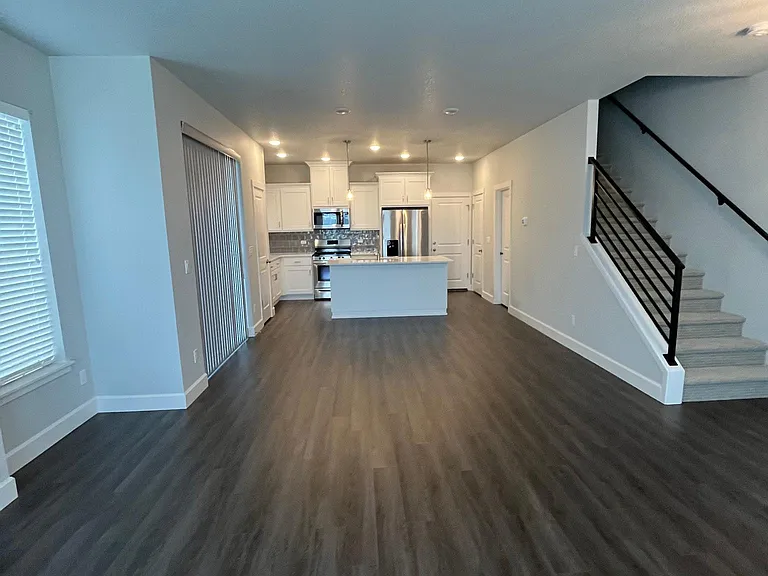 4131 SE Fortress Ln — Photo 2