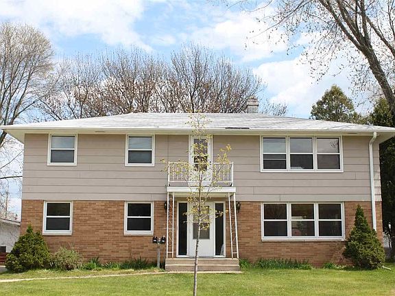 2nd image of 1315 Argonne Dr