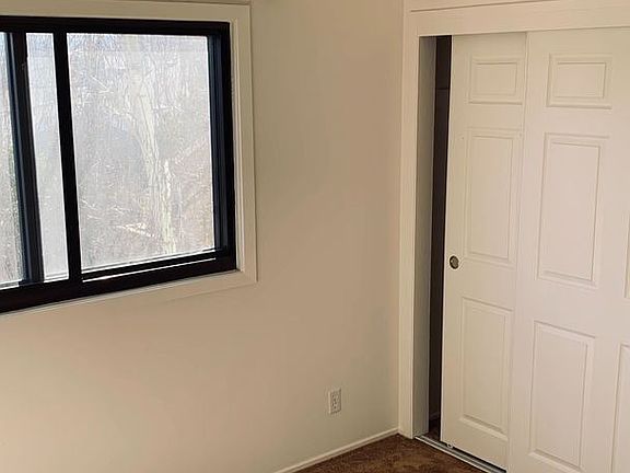 5th image of 956 Hensley Ave Unit C
