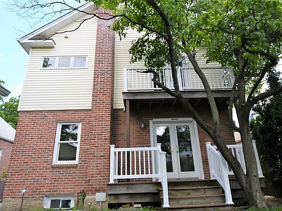 4th image of 203 Wellington Rd S