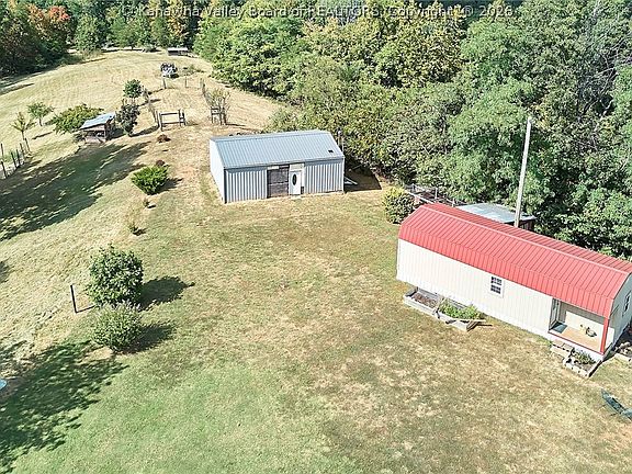 2nd image of 4578 Barton Chapel Rd