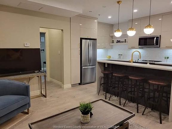 2nd image of 531 Pelissier St Unit 302