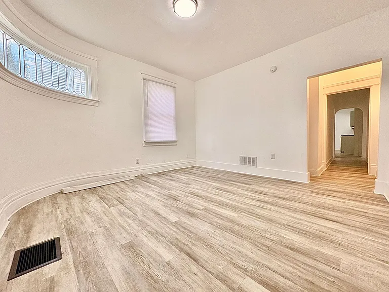 530 S Saint Joseph St — Photo 7