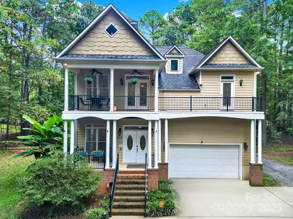 405 Isle Of Pines Rd, Mooresville, NC 28117