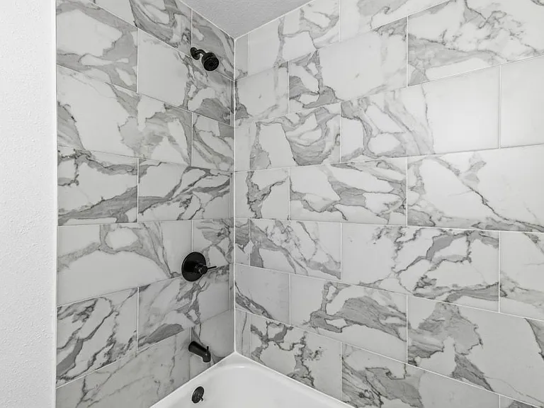 CrestHaus Apartments — Photo 18