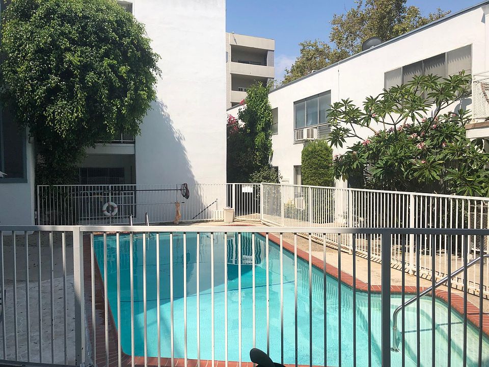 1st image of 501 N Rossmore Ave #105