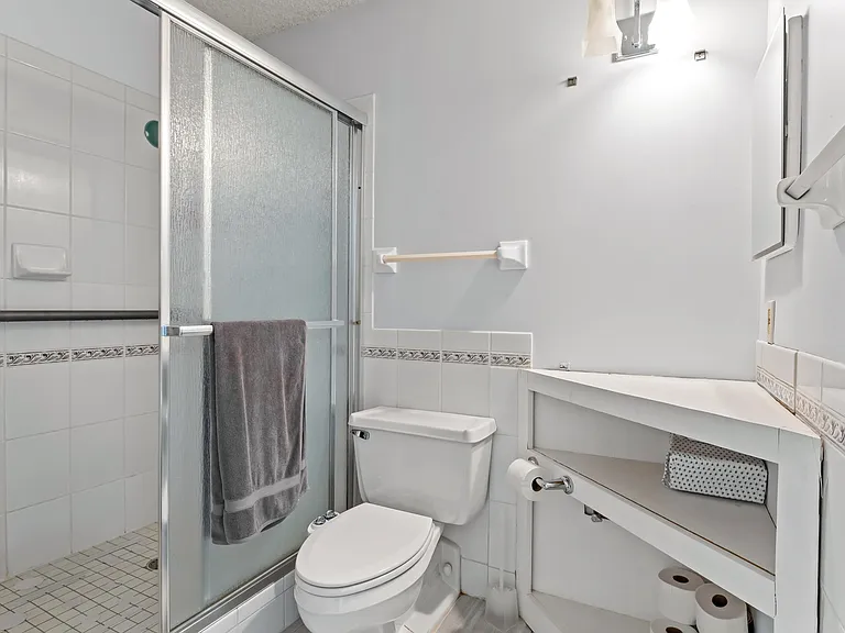 1225 Lasalle Ave #1404 — Photo 11