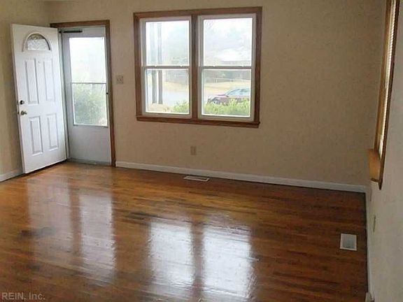 5th image of 4008 Scotia Dr