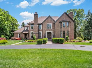452 Thetford Ln, Bloomfield Hills, MI