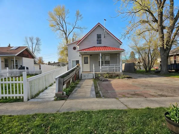 1061 1st St N, Casselton, ND 58012