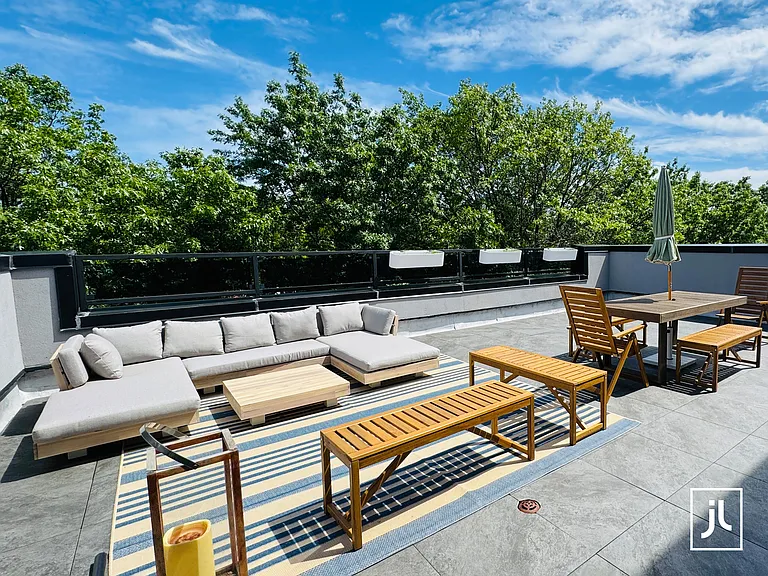 87A Cooper St #2R — Photo 9