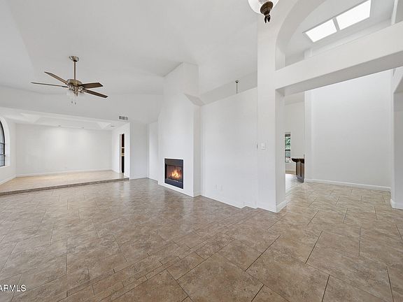 5th image of 3423 E FAIRBROOK Street