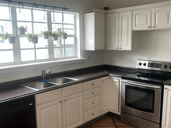 160 NE 44th St, Miami, FL 33137