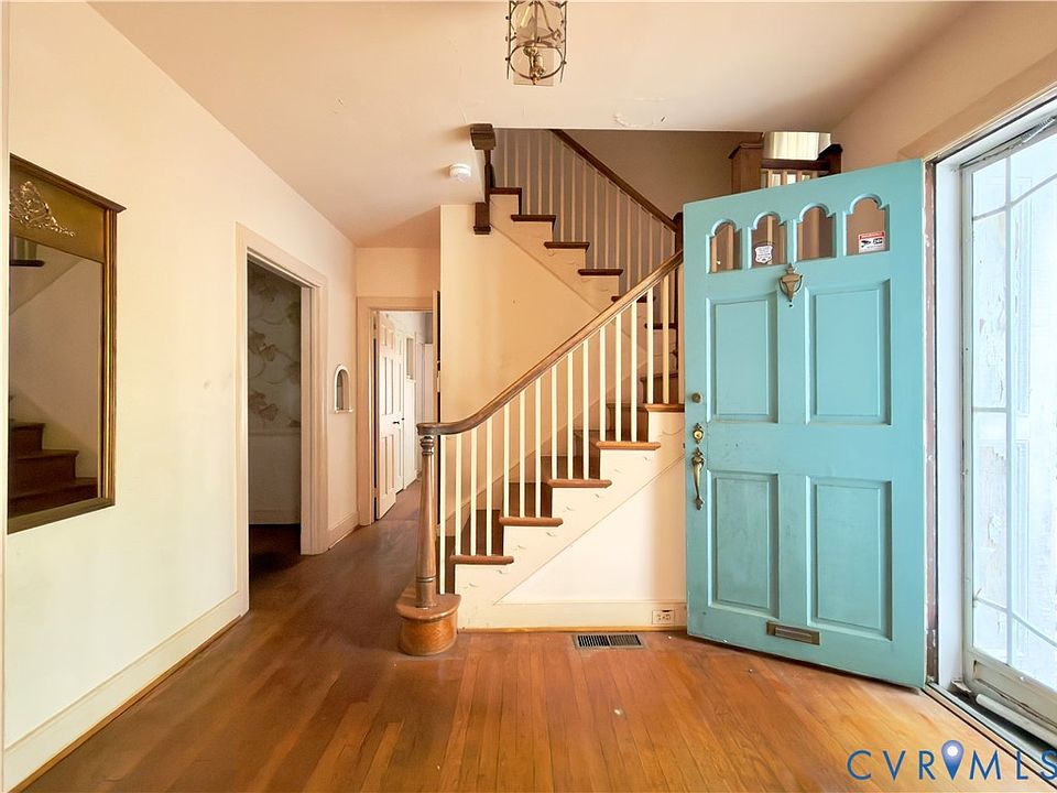 1st image of 3504 Montrose Ave