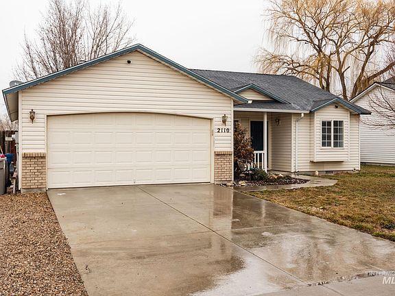 2nd image of 2110 W Curlew St