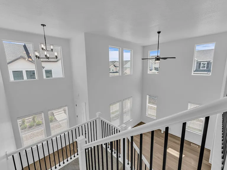 1290 N 3960 W — Photo 12
