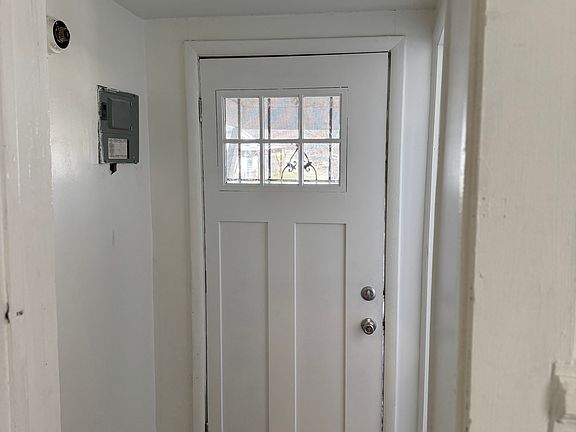 5th image of 1216 4th Ave W Unit B