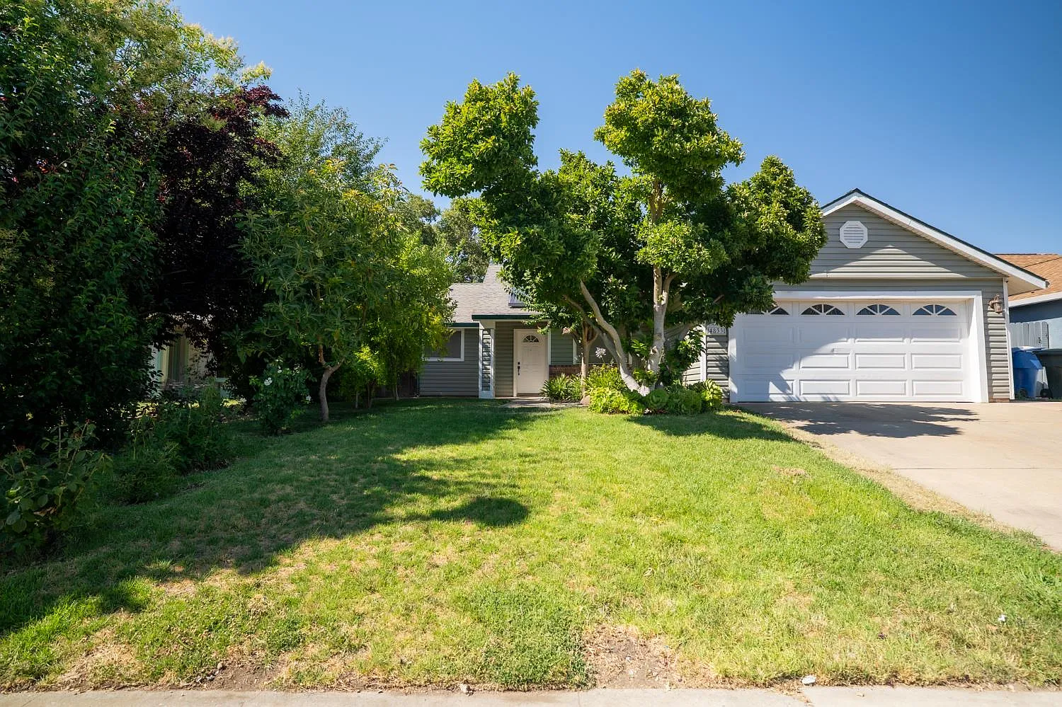 4833 Hinchman Way photo 1