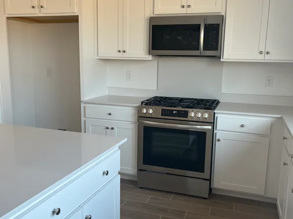 4447 Mecca Ave, Clovis, CA 93619