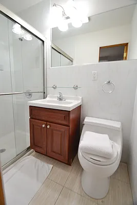 Rented by Smart City Real Estate LLC | media 28