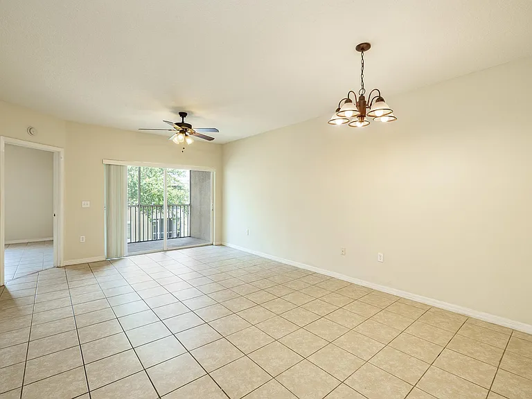 9506 Amberdale Ct #202 — Photo 7