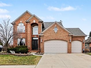 50414 Greycoat Ln, Macomb, MI 48044