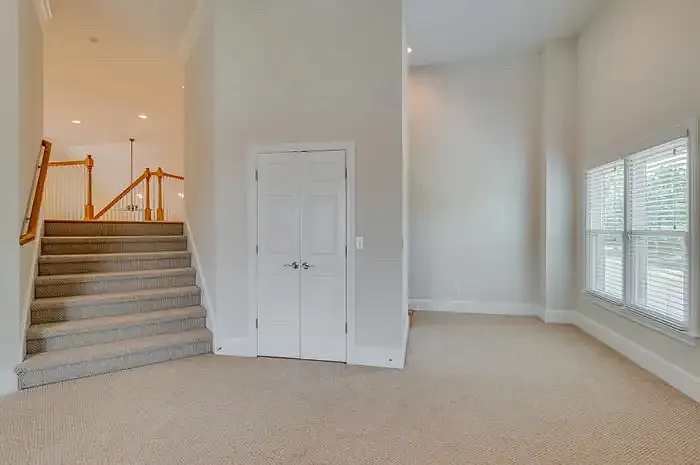 101 Tiffany Ct — Photo 29