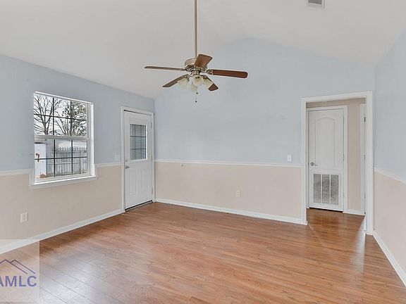 3rd image of 95 Tempest Ln