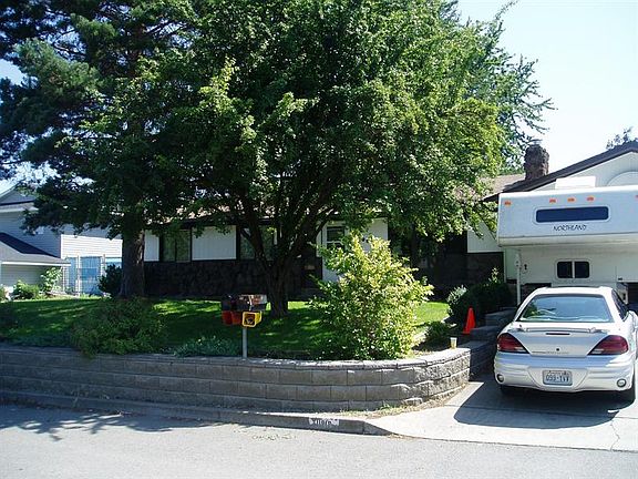 3rd image of 11918 E Fairview Ave