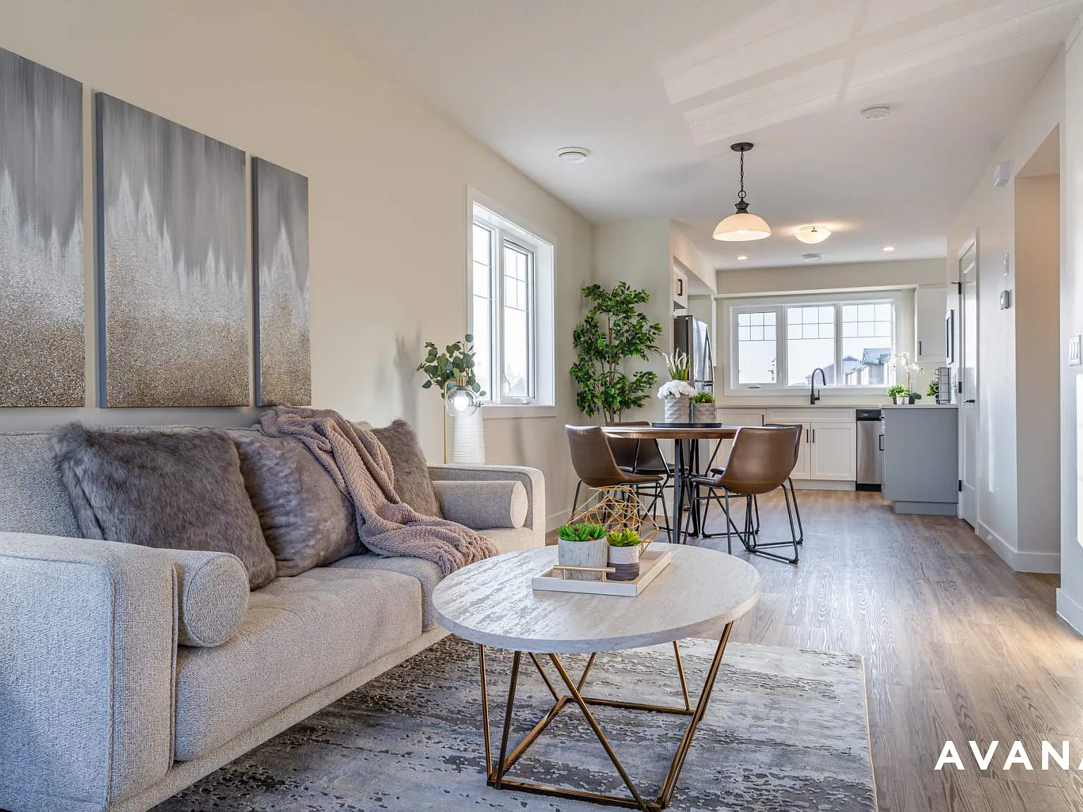 Maple Crest Townhouses — Photo 4