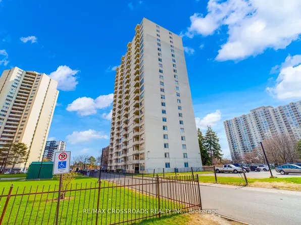 340 Dixon Rd #1208, Toronto, ON M9R 1T1