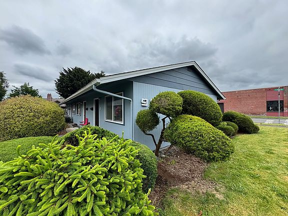 5th image of 906-910 N Tower Ave #1