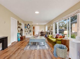 2807 Windermere Ave, Cumberland, BC V0R 1S0