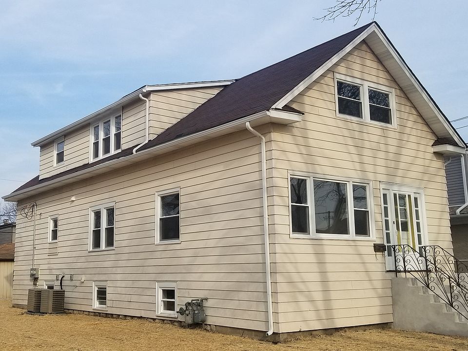 1st image of 914 N 15th Ave